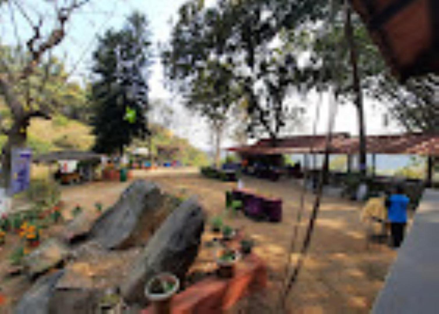 Brahmaputra Jungle Resort Guwahati Exteriör bild